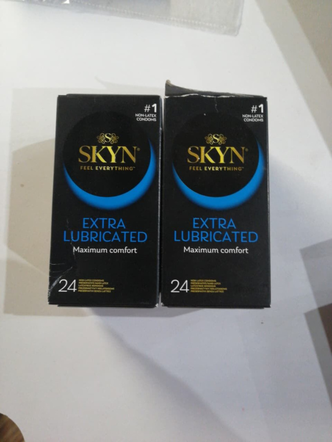 Безлатексні преміум-презервативи SKYN Extra Lubricated 24 шт (м'яте паковання!!!) фото 2