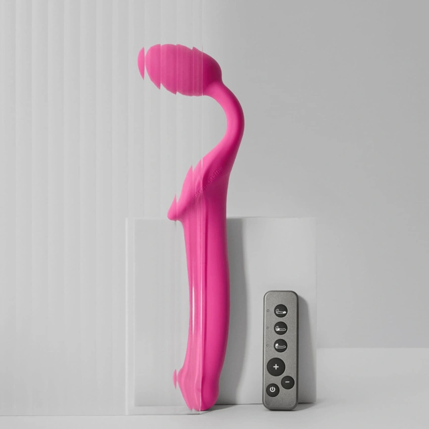 Безремневой страпон с вибрацией Strap-On-Me Vibrating Fuchsia L, диаметр 3,7 см, пульт ДУ, регулируемый фото 1
