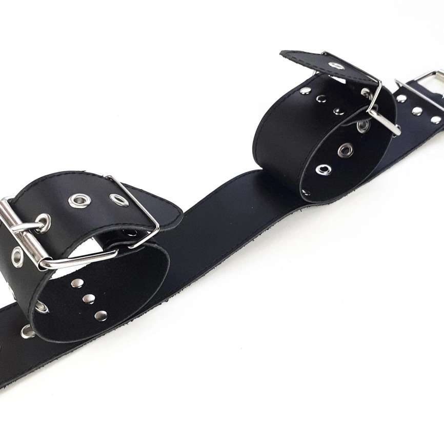 Ошейник с наручниками из натуральной кожи Art of Sex - Bondage Collar with Handcuffs фото 6