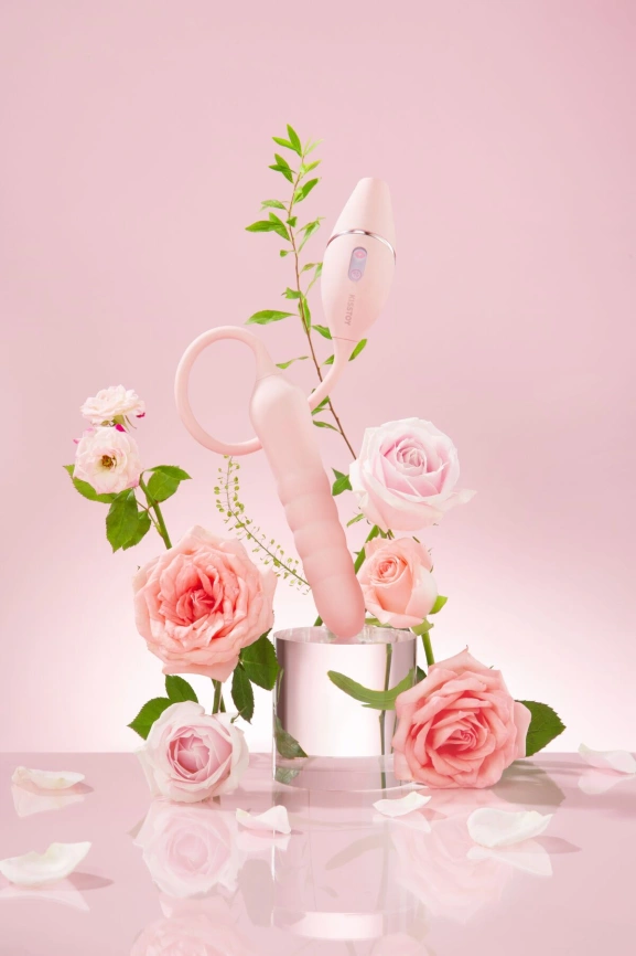 Пульсатор с вакуумным стимулятором KISSTOY Cathy III Pink, 5 режимов вакуума, 10 режимов пульсации фото 8