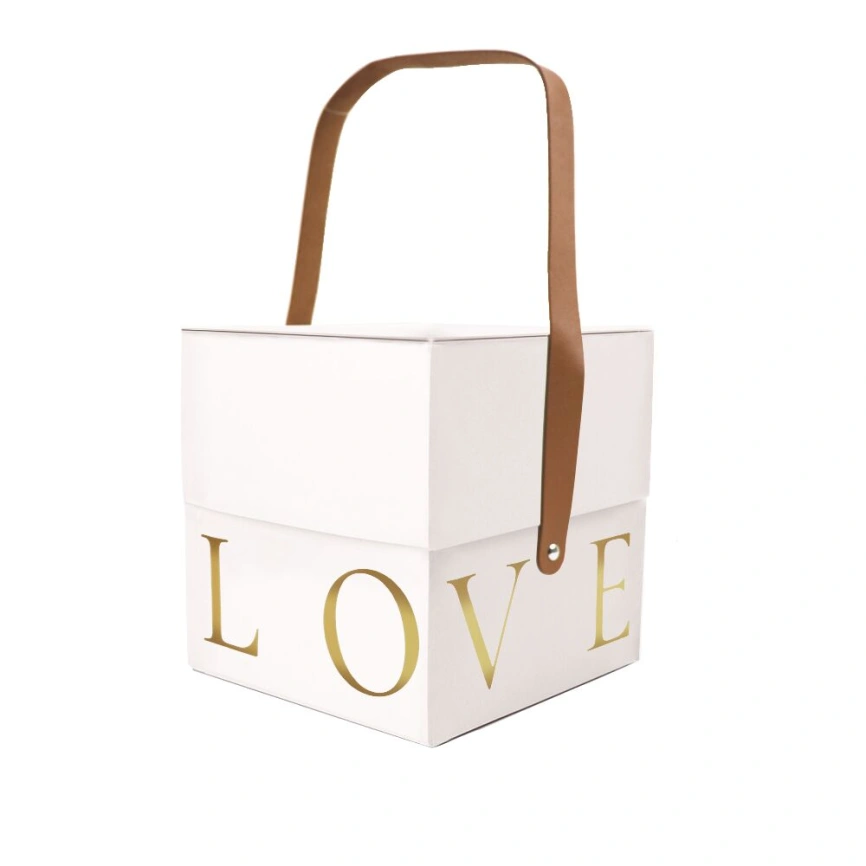 Подарочная коробка с ручкой LOVE белая, S - 16,5х16,5х17 см фото 1