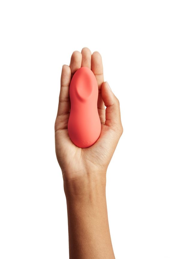 Потужний мінівібромасажер Touch X Crave Coral by We-Vibe, зручно поєднувати з проникним сексом	 фото 7