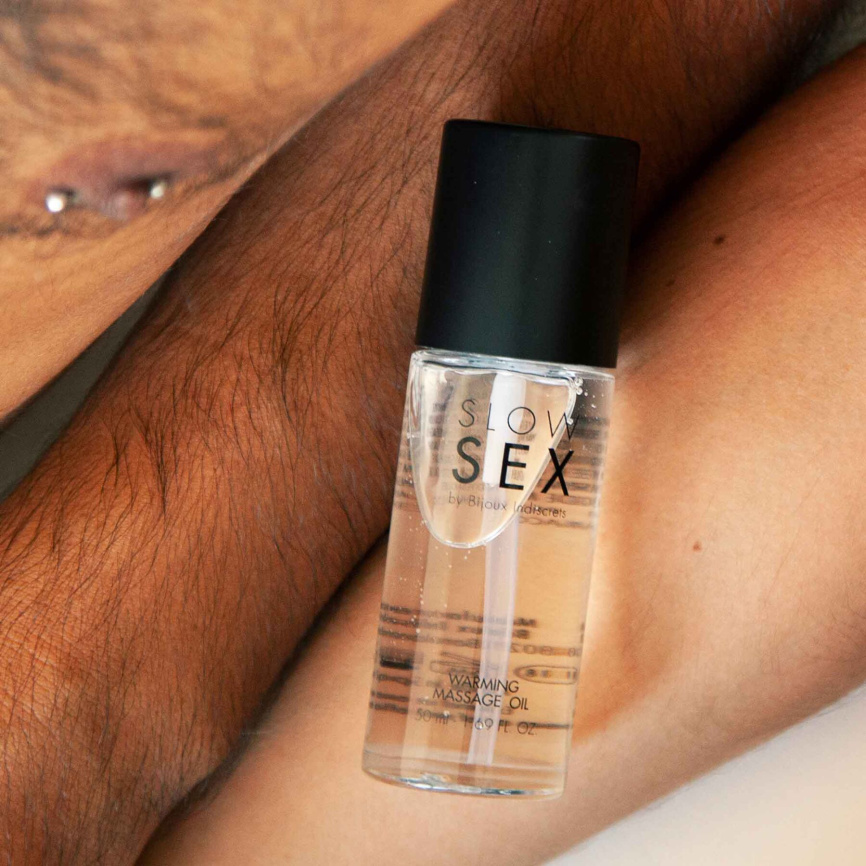 Розігрівальна їстівна масажна олія Bijoux Indiscrets Slow Sex Warming massage oil фото 5
