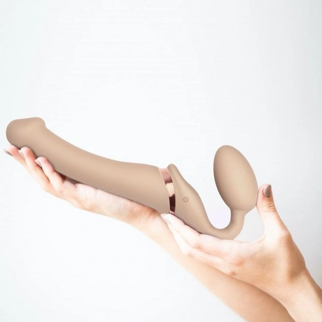 Безремневой страпон с вибрацией Strap-On-Me Vibrating Flesh M, диаметр 3,3см, пульт ДУ, регулируемый фото 7