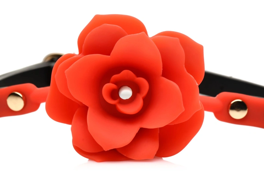 Силиконовый кляп с розой Master Series: Blossom Silicone Rose Gag – Red фото 3