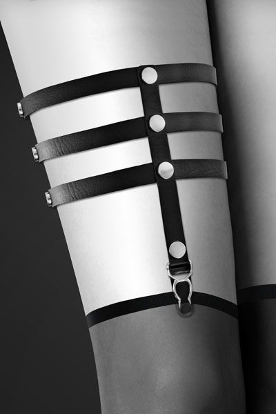 Гартер на ногу Bijoux Pour Toi - 3 THONGS Black, сексуальна підв'язка, екошкіра фото 2