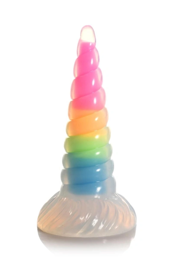 Фэнтезийный фаллоимитатор Creature Cocks Luminescent Rainbow Silicone Dildo, светится в темноте, 19,6 см фото 1