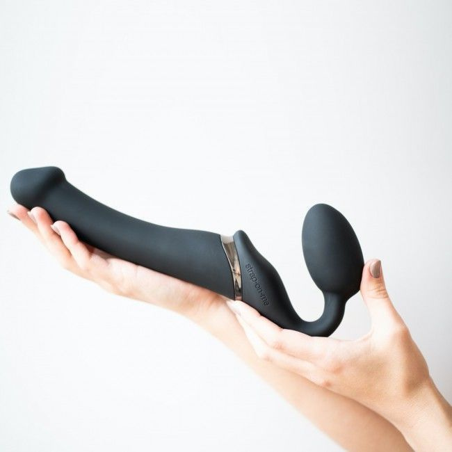 Безремінний страпон з вібрацією Strap-On-Me Vibrating Black M, діаметр 3,8см, пульт ДК, регульований фото 8
