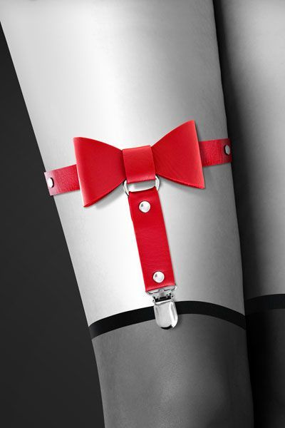 Гартер на ногу Bijoux Pour Toi - WITH BOW Red, сексуальна підв'язка з бантиком, екошкіра фото 2