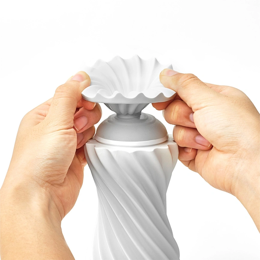 Мастурбатор Tenga Flex Silky White с изменяемой интенсивностью, можно скручивать фото 12