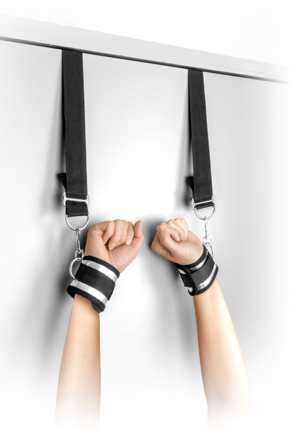 Фіксатор для рук на дверях Fetish Tentation Door swing handcuffs фото 1