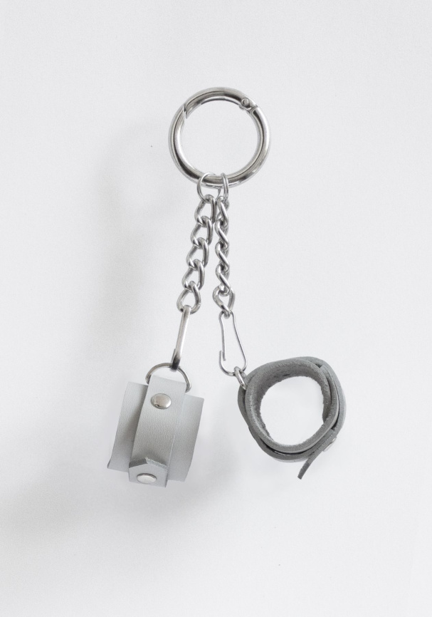 Брелок Наручники Білий фото 1