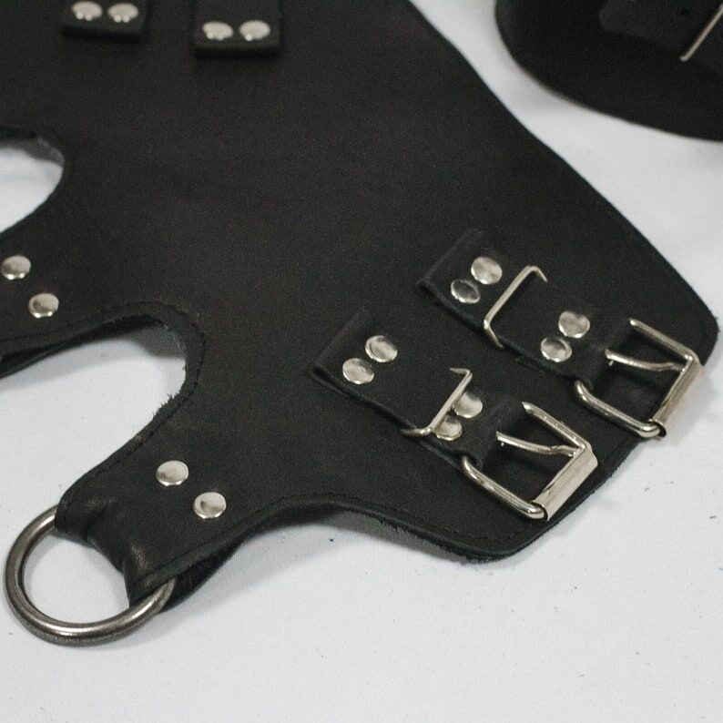 Поножи-манжеты для подвеса за ноги Art of Sex – Leg Cuffs For Suspension, черные, натуральная кожа фото 3