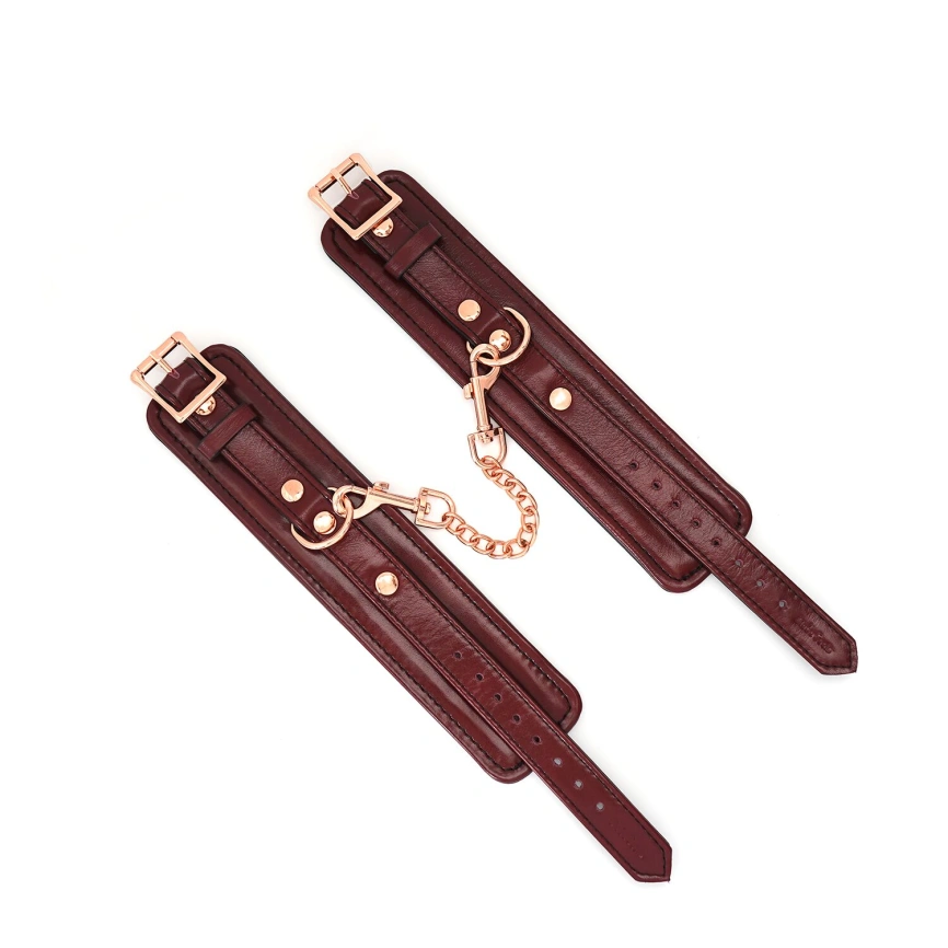Кожаные наручники Liebe Seele Wine Red Wrist Cuffs, съемная цепочка-крепление фото 3