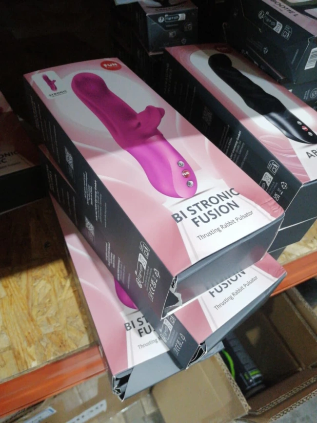 Пульсатор с вибрацией клиторального отростка Fun Factory Bi Stronic Fusion Magenta (мятая упаковка!!!) фото 2
