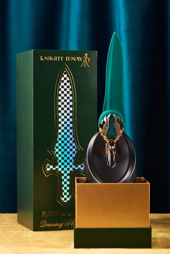 Изысканный вибратор Knight Jenay FLOWERS & SWORD, маска, лента и лубрикант в комплекте фото 6